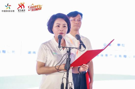 （長沙市政協(xié)副主席、市體育局局長李平致辭）